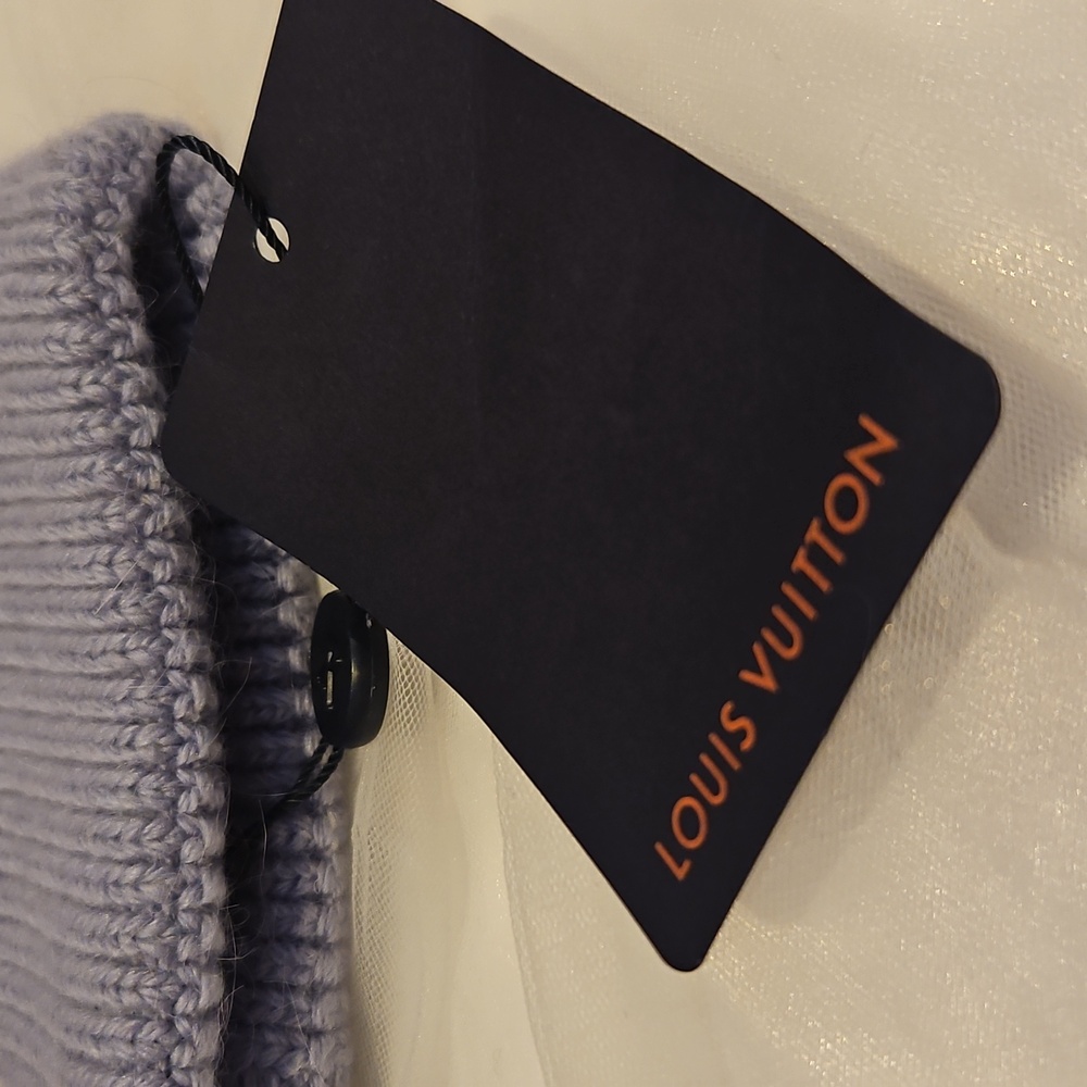 Louis Vuitton Lavender Beanie - Picture 3 of 5